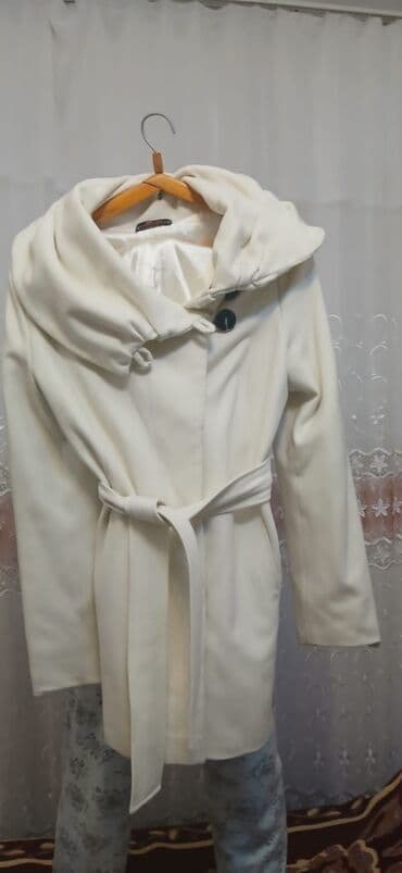 женское пальто с капюшоном: Пальто, цвет - Белый — 2