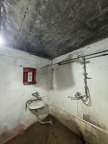 sumqayitda qaraj: Sumqayıt, 2 otaqlı, Köhnə tikili, 70 kv. m — 5