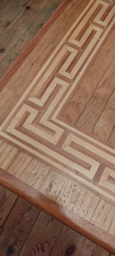 Klassik masa, İşlənmiş, Açılmayan, Taxta, Dördbucaq masa