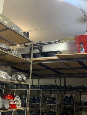 ön bufer: Toyota toyota pirus, 2008 il, Yaponiya — 2