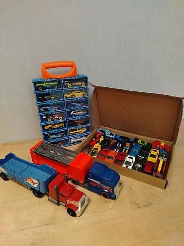 stacktrack oyuncaq dəsti: Hot Wheels trek qurğuları və tematik setlər toplusu - Bir neçə böyük — 7