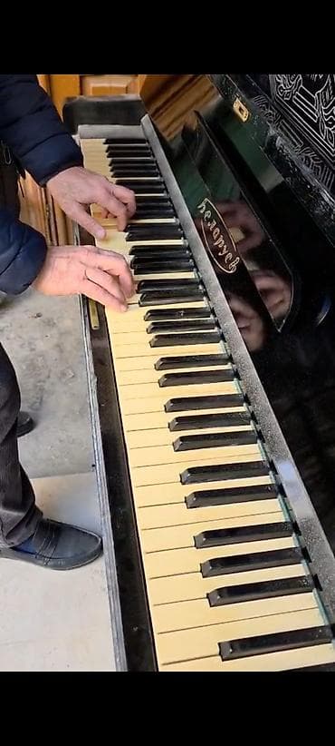 Satılır: Belarus pianinosu - Marka/model: Belarus - Rəng: qara - Tip