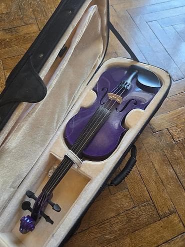 Скрипки: Məhsul: Klassik violino dəsti – bənövşəyi rəng Təsvir: - 4/4 ölçülü — 3