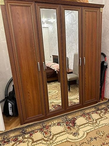 трюмо в прихожую: Двуспальная кровать, Шкаф, Комод, Трюмо, Б/у — 3