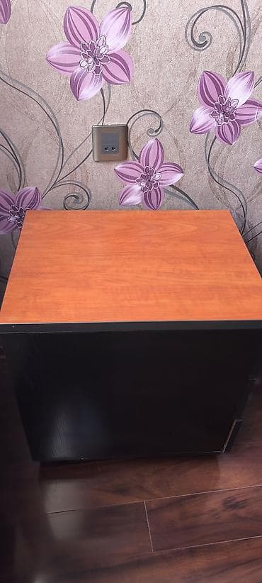 ucuz ofis masası: Ofis masaları dəsti Stolun birisi 100 manatdir - Material — 1