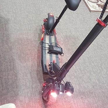 Elektrik skuter - Güclü ön işıqlar: idarə olunan ikiqat projektor — 4