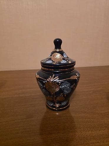 Qapaqlı konfet qabı — 1