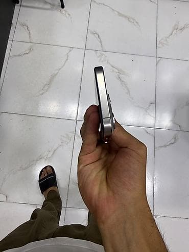 iphone 15 satış: IPhone 15 Pro, White Titanium, Face ID — 3
