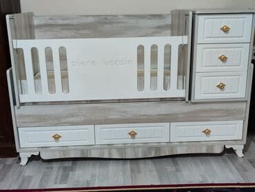 Beşiklər: Oğlan və qız üçün, Dördbucaq, Beşik, Matras ilə, Yellənmə mexanizmsiz — 1