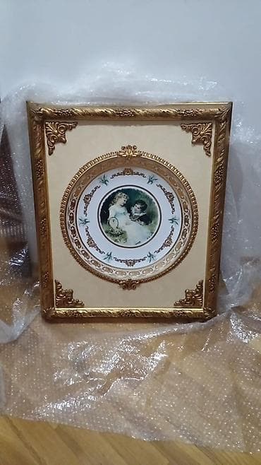 at şekileri: Klassik üslubda dekorativ tablo La Skala-Dan alınıb, indidə mağazada — 2