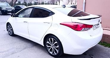 Proton: Hyundai Elantra: 1.6 l | 2012 il Sedan — 4