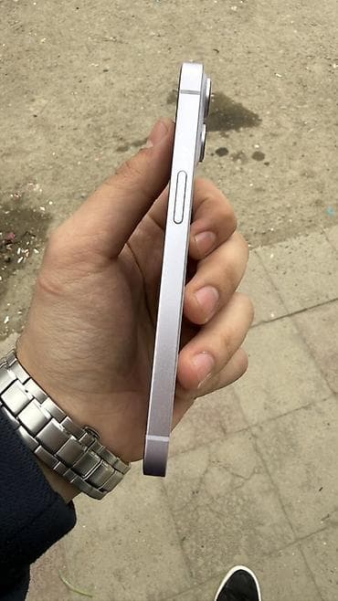 xarab iphone: IPhone 14, 128 GB, Simsiz şarj, Face ID — 3