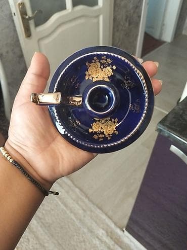 17 şam: Məhsul: Şamaltı (şam üçün tutacaqlı qab) Təsvir: - Çexiya istehsalı — 2