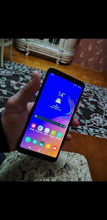 Samsung Galaxy A7 2018, 64 GB, rəng - Qara, Barmaq izi