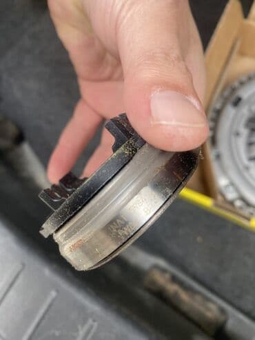 Digər sürət qutusu detalları: Mufta dəsti – disk, səbət və sərbəst buraxma podşipniki - Növ — 2