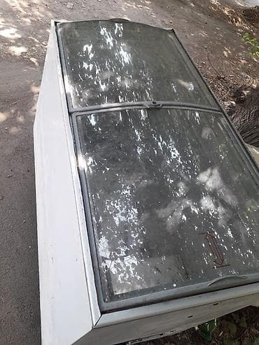 Vitrin soyuducu 330azn satılır. Ünvan Əhmədli (fidan 2)8716