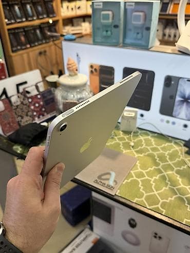 ipad 12: IPad 10 / 64GB / Silver Ideal veziyyetdedi. Seliqeli ishlenib — 4