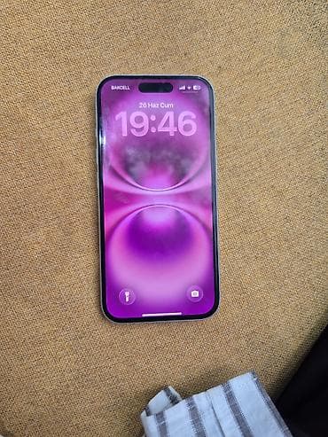 iphone 16 ağ: IPhone 16, Ağ, Face ID — 3