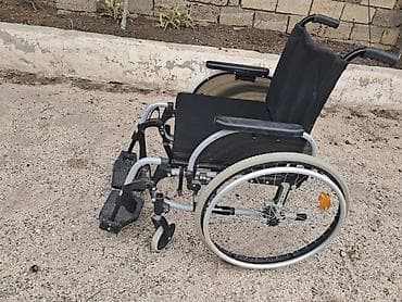 Tibbi avadanlıq: Məhsul: Mexaniki əlil arabası. - Yüngül və möhkəm metal — 1