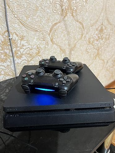 playstation 4 satilir kreditle: Salam Ps4 Slim 1Tb satılır,2 pult və bütün kabellərdə qiymətə — 3
