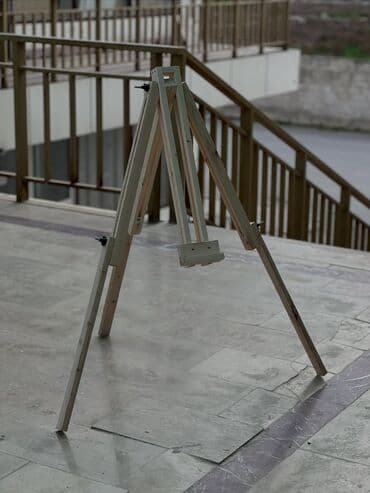 islenmis kunc divanlar: Sərgi stendi, Taxta — 4