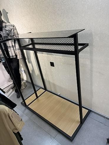 Mağaza üçün metal asılqan stendi - Material: qara toz boya ilə — 1