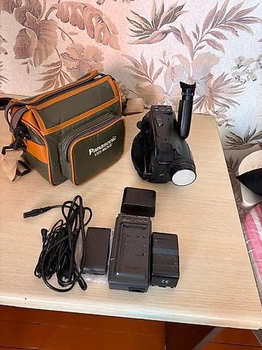 iphone hdmi kabel: Panasonic VHS Movie videokamera dəsti - Model: Panasonic VHS Movie — 3