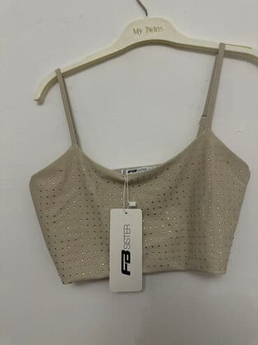 ştapel fasonlar 2024 instagram: FB Sister brendinin qadın topu - Model: nazik qayışlı, qısa crop top — 1