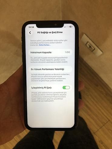 redmi not 12 pro 4g: IPhone 11, 128 GB, Qara, Face ID — 3