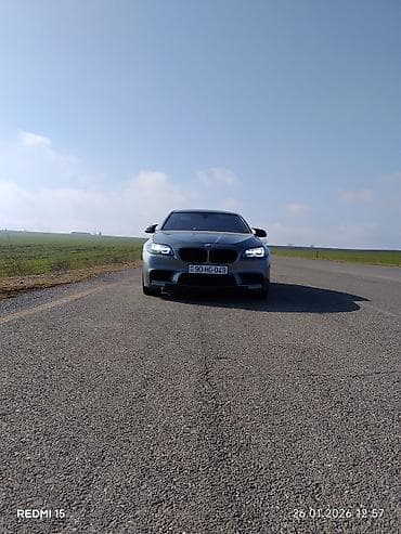 m sükan: BMW 528: 2 l | 2014 il Sedan — 4