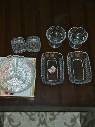 xurusdal qablar: Çərəzlik qablar.7 parçadan ibarətdir.Ayrı ayrılıqda satılmır.Hamısı — 2
