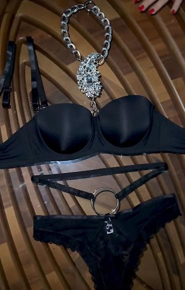 Baş geyimləri: Məhsul: Qara büstqalter və tanga dəsti + çıxarılan aksesuarlar - Dəst — 1