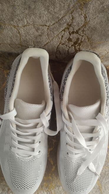 Səndəl və şəp-şüplər: •Brend: KHAYT 🇹🇷 •Model: Sneaker Sport (gündəlik gəzinti) •Rəngi: Boz — 8