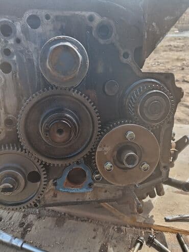 Kompressorlar: Məhsul: Dizel mühərrik komplekti (sənaye/texnika üçün) Təsvir: - Tam — 1