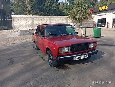 vaz 2107 feredo caşka: VAZ 2107 sedan - Kuzov: 4 qapılı sedan, qırmızı rəng - Mühərrik — 6