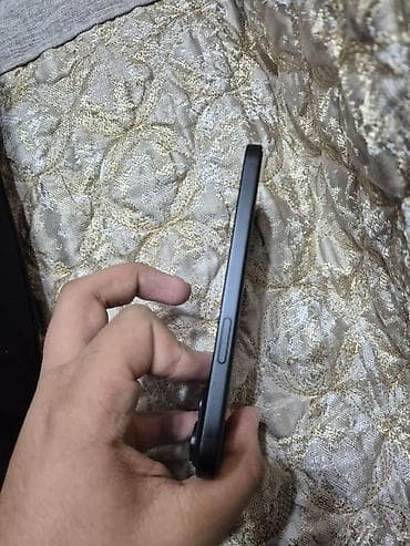 Elektronika: IPhone 15, 128 GB, Qara, Face ID — 7