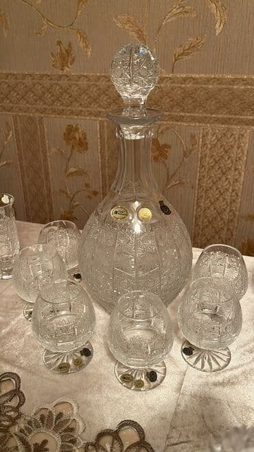 yuxuda qab qaşıq yumaq: Kristal süfrə dəsti - Zərif naxışlı, kəsim ornamentli iri kristal — 33