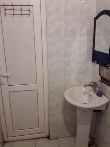 9 ci mikrorayon satilan evler: Bakı, 3 otaqlı, Köhnə tikili, m. Əhmədli, 90 kv. m — 12