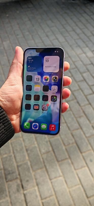 son model tv: IPhone 14, Face ID — 2