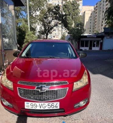 turbo az qız maşınları: Chevrolet Cruze sedan – RS paketli, qırmızı rəng. - Kuzov: 4 qapılı — 13