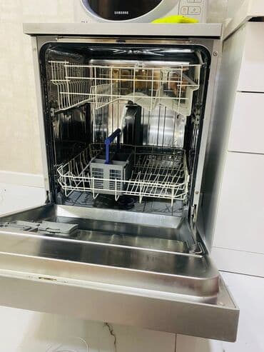 Kompüter, noutbuk və planşetlər: Qabyuyan maşın Beko, Tam qabaritli (60 sm.), Ayrıca dayanan — 2