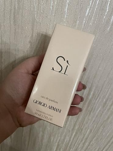 xanım: Giorgio Armani Sì və Chanel Coco Mademoiselle – eau de parfum — 2