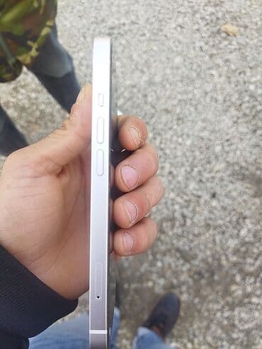 ipad 8 nəsil: IPhone 13, Ağ, Face ID — 3