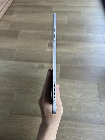 ipad m2: İşlənmiş Apple iPad Air 13 (2025), 13", 128 GB — 5