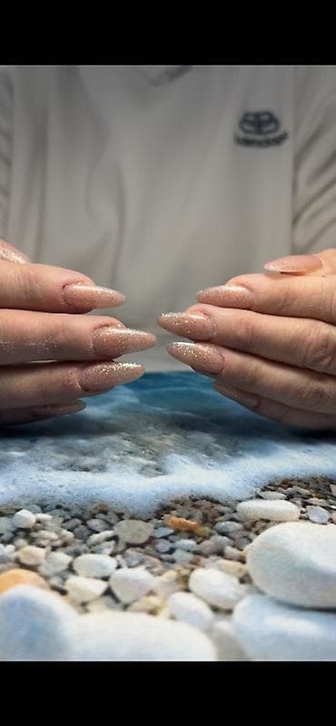 villalarda temizlik işi: Salam model axtarıram gəlməy istiyənlər yazsın ünvan qobudur — 2