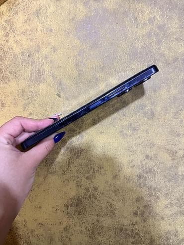 telefon tutacag: Infinix Note 30, 256 GB, rəng - Mavi, Sensor — 3