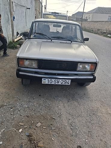 moto 50 cc: VAZ 2107 sedan - Gümüşü rəngli klassik kuzov, kvadrat fara dizaynı - — 1