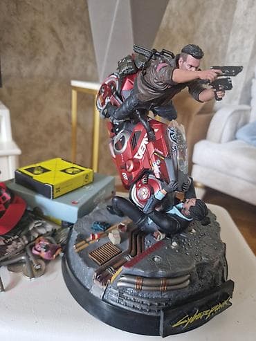 baş: 2077 Collector's Edition Fiquru / Статуэтка V (Ви) на мотоцикле — 2