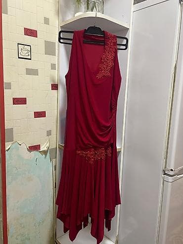 Şəxsi əşyalar: İstifadə olunmayıb. Qırmızı rəngdə zərif qadın paltarı - Model — 1