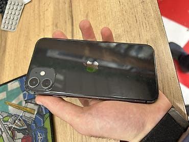 iphone 12 korpus: IPhone 11, Qara — 3